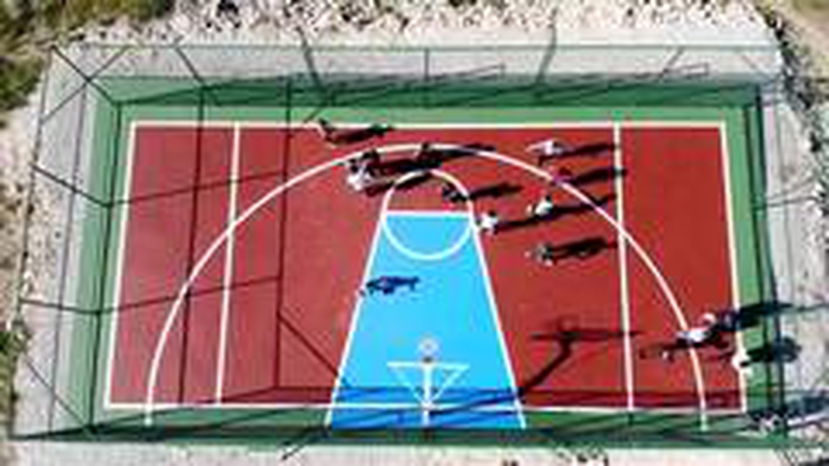 Pursaklar\'da her mahalleye mini basketbol sahası