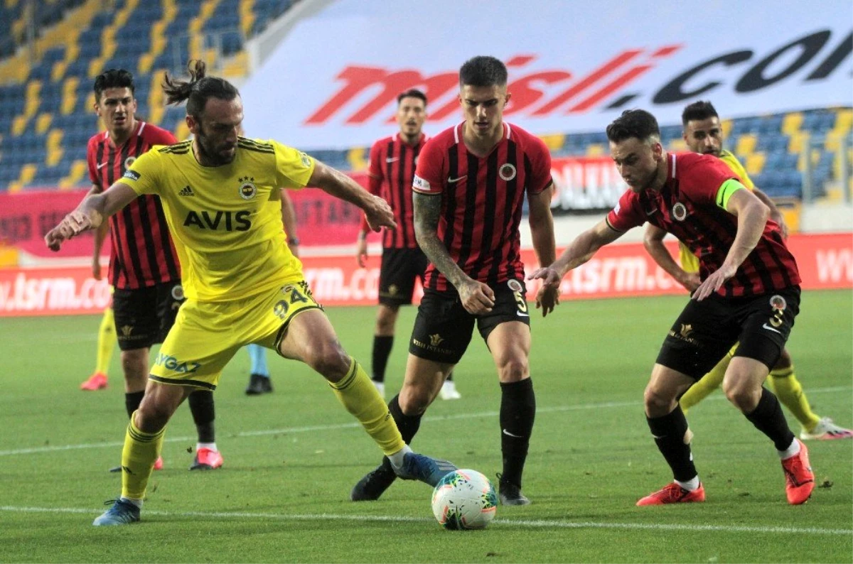 Süper Lig: Gençlerbirliği: 0 Fenerbahçe: 0 (İlk yarı)