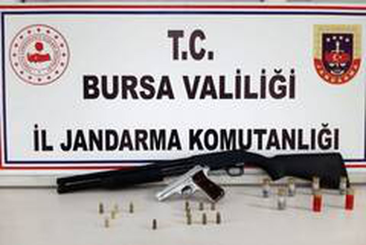 Bursa\'da silah ticareti yapanlara operasyon