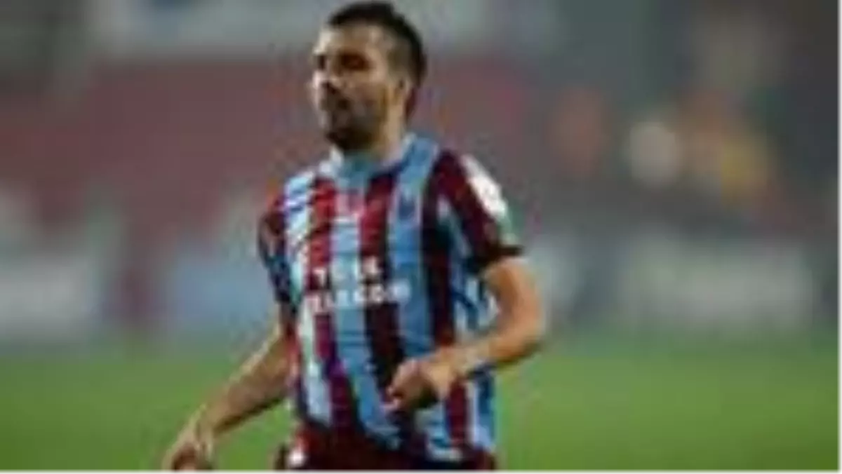 Engin Baytar: Rakipler Başakşehir\'e naif, Trabzonspor\'a sert oynuyor