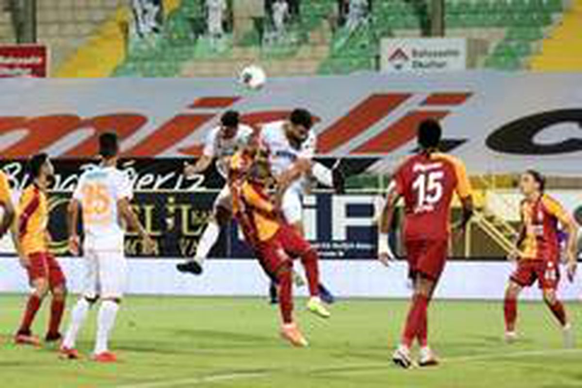 Son dakika haber! Galatasaray\'da galibiyet hasreti 7 maça çıktı