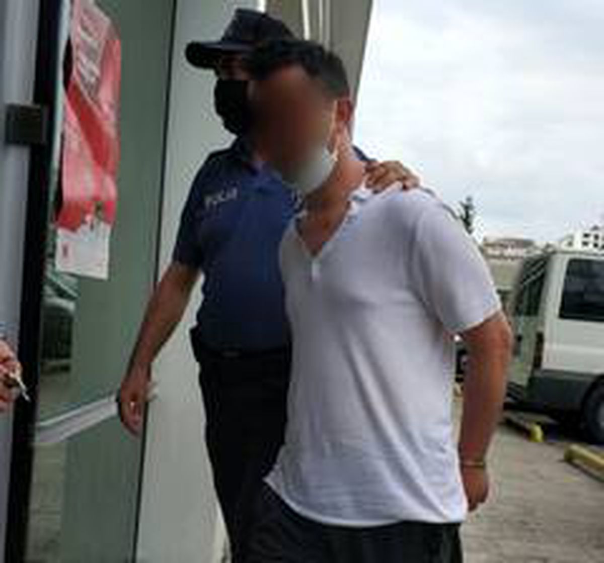 \'İterek annesinin ayağını kırdığı\' iddia edilen genç tutuklandı
