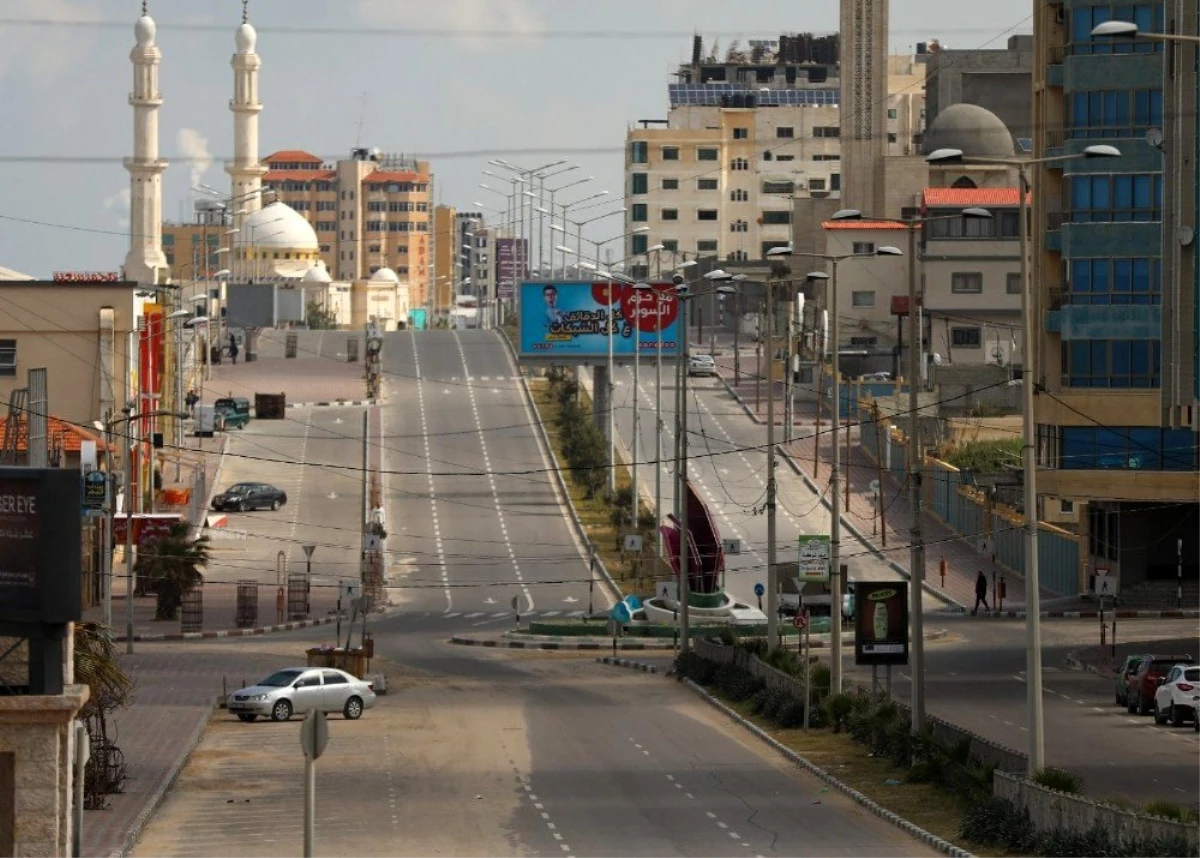 Korona virüs vakalarının arttığı Filistin\'de karantina 5 gün daha uzatıldı