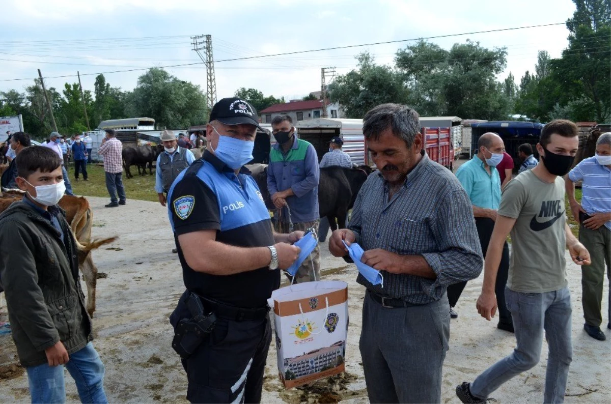 Polis, hayvan pazarında dolandırıcı ve hırsızlara karşı uyardı