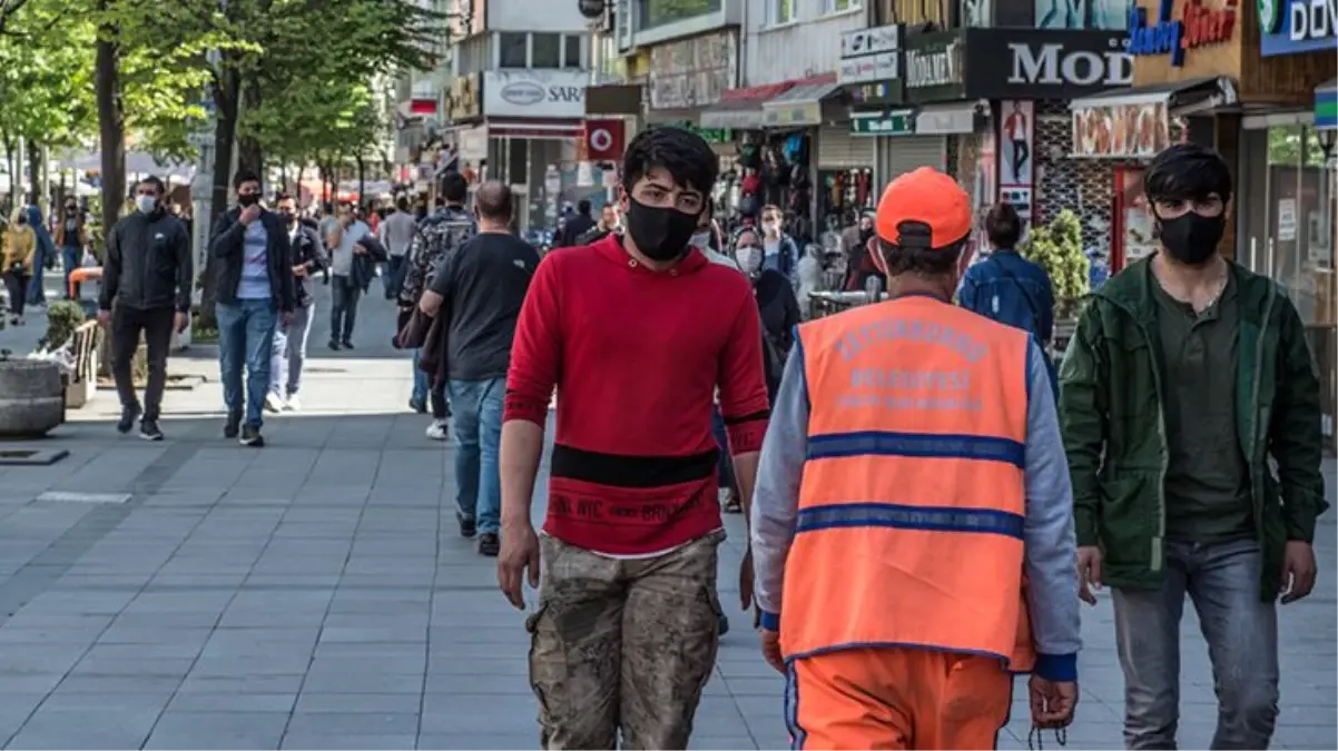 Kovid-19 Yoğun Bakım Koordinatörü Prof. Dr. Tekin: Koronavirüs ter yoluyla bulaşmaz