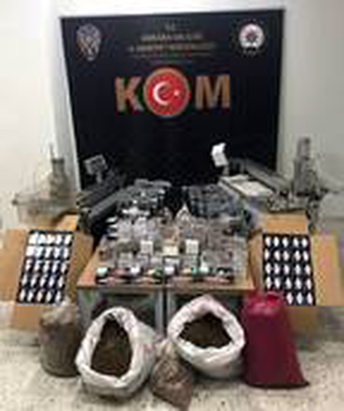 Ankara\'da kaçak sigara operasyonu: 1 gözaltı