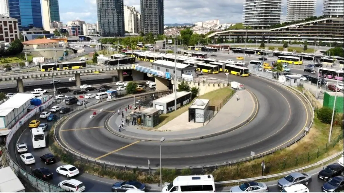 İBB Zincirlikuyu Metrobüs Mescidinin kapısına kilit vurdu