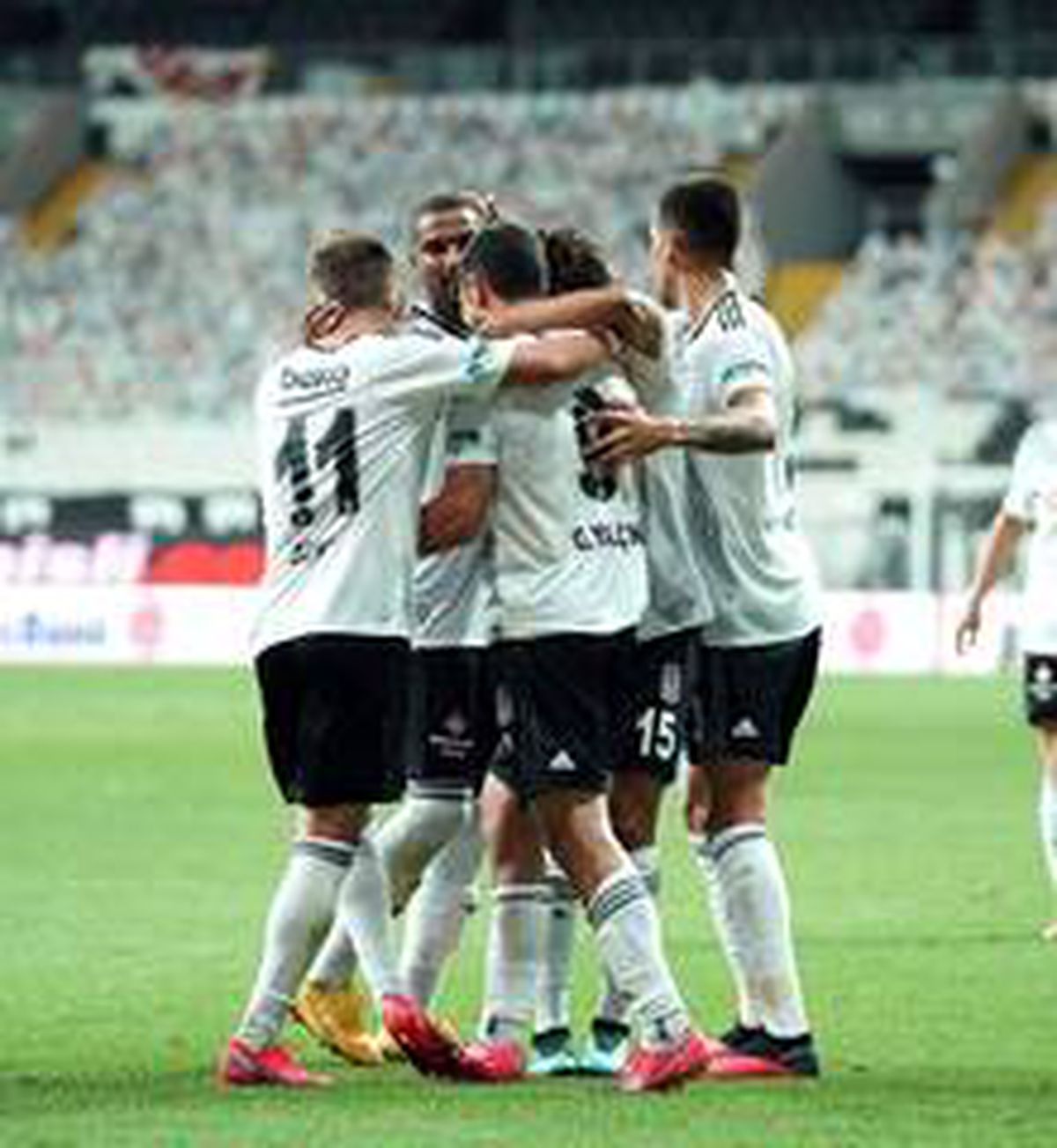 Son dakika! Kartal fırsatı tepmedi