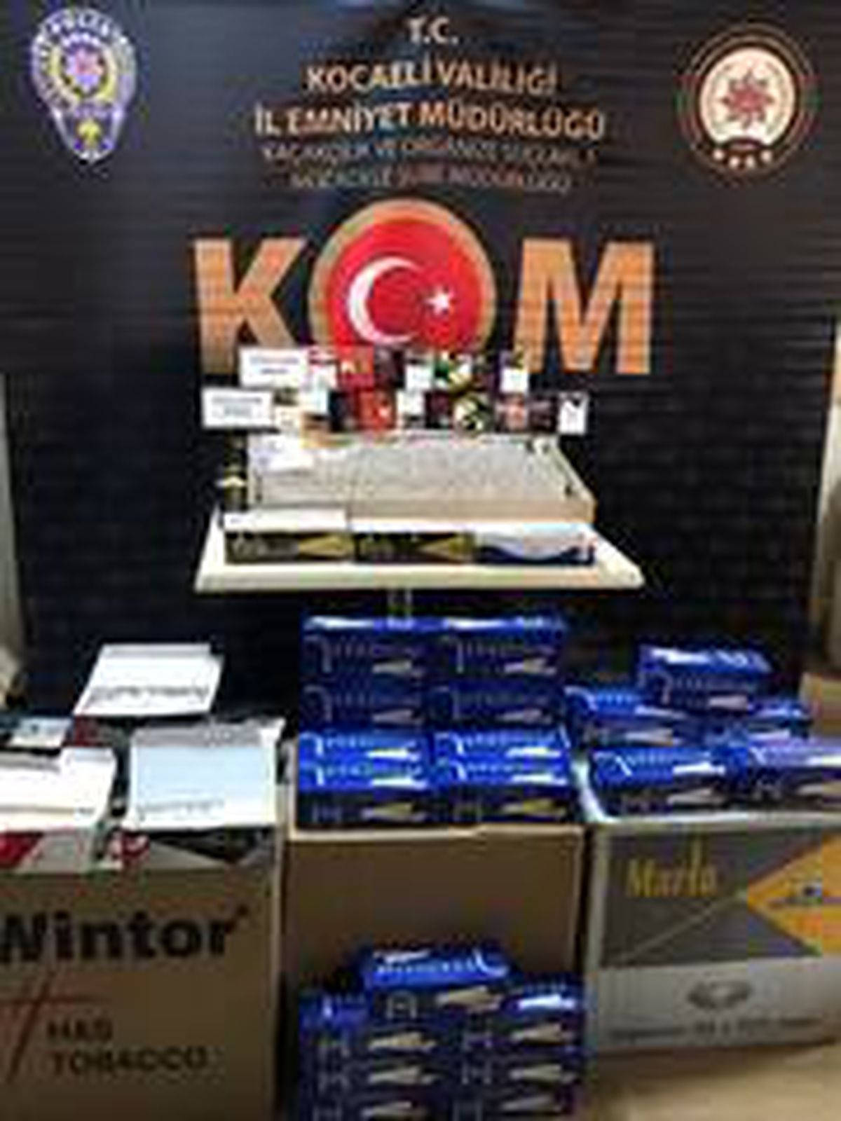 Son dakika! Kocaeli\'de binlerce adet bandrolsüz makaron ele geçirildi