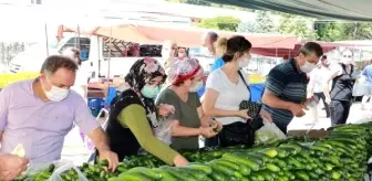 Semt pazarlarında koronavirüs tedbirleri unutuldu