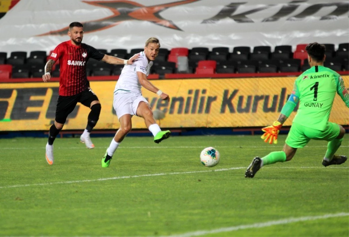 Süper Lig: Gaziantep FK: 0 Konyaspor: 1 (İlk yarı)