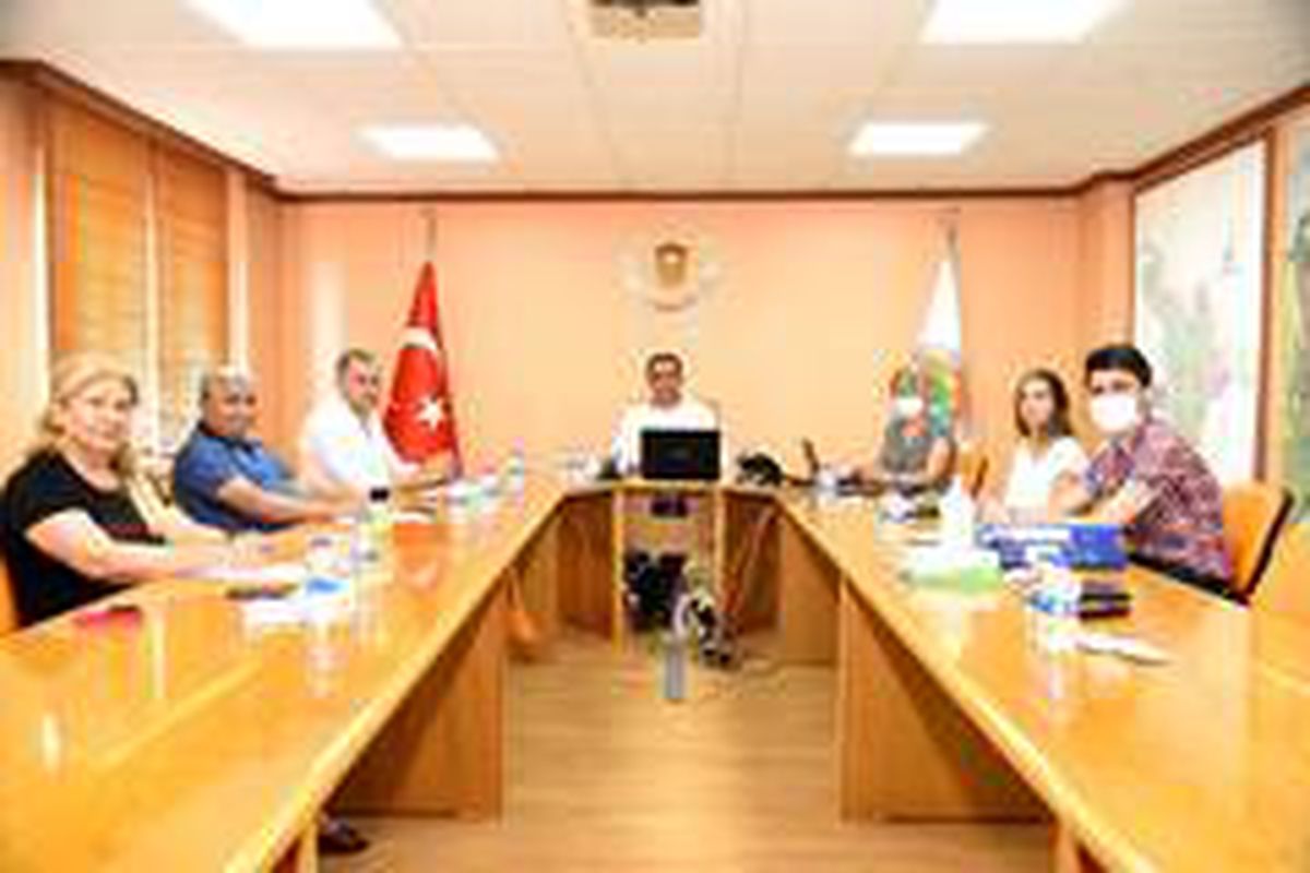 Başkan Yılmaz, yeni encümen üyeleriyle ilk toplantısını yaptı