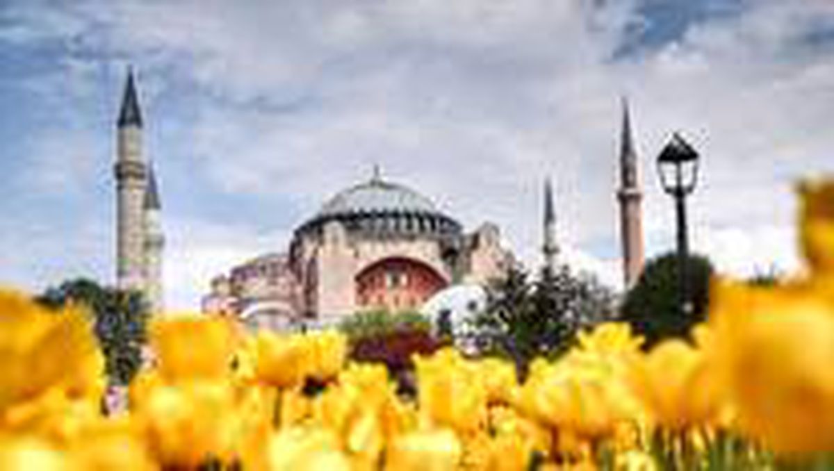 Diyanet İşleri Başkanı Erbaş\'tan Ayasofya paylaşımı