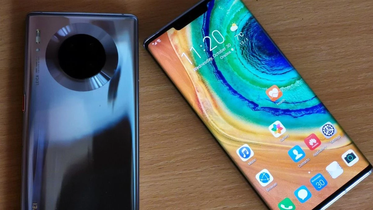 Huawei Mate 40, Kavisli Ekrana Sahip Olabilir!