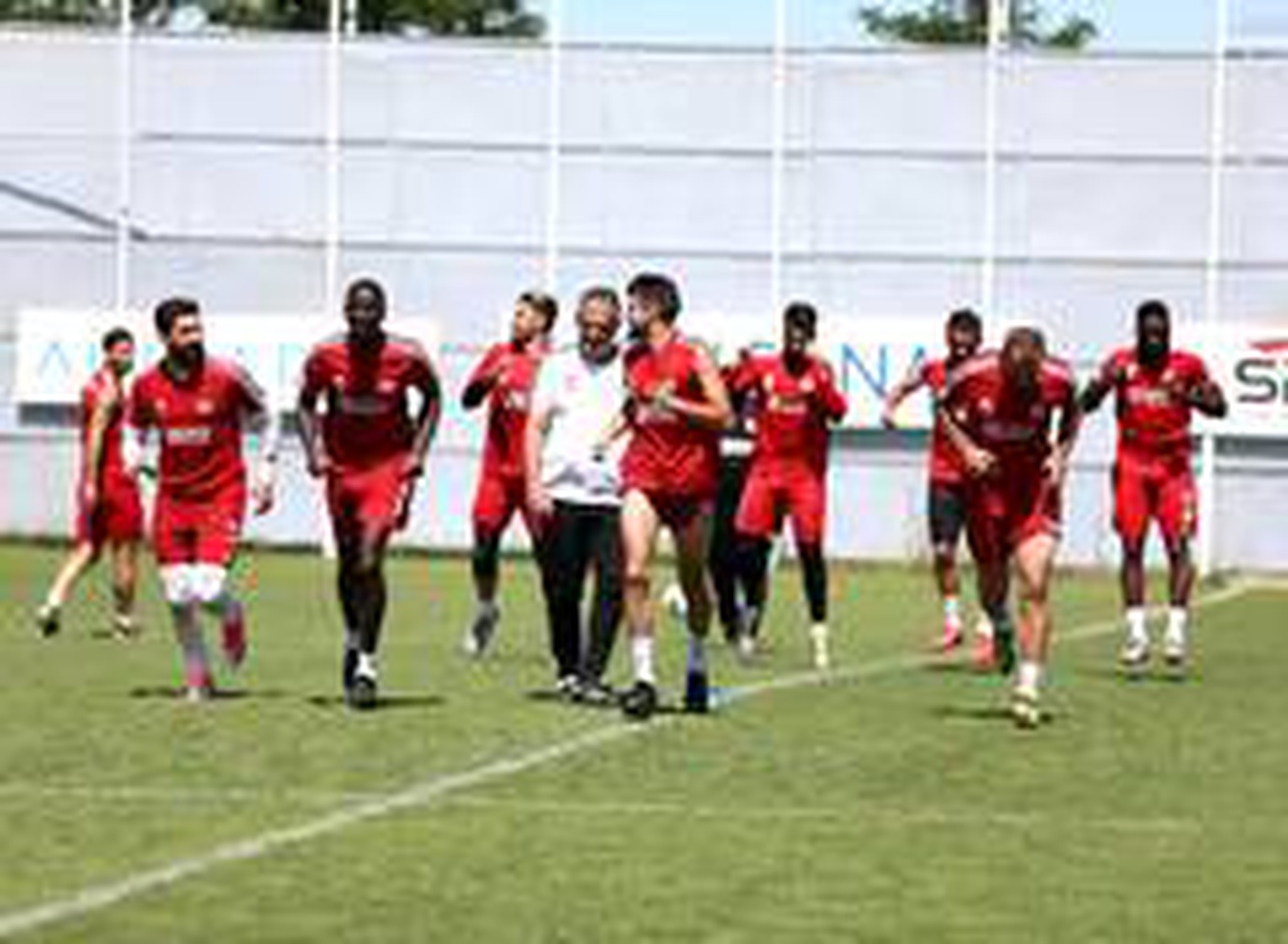 Sivasspor, Fenerbahçe maçına hazırlanıyor