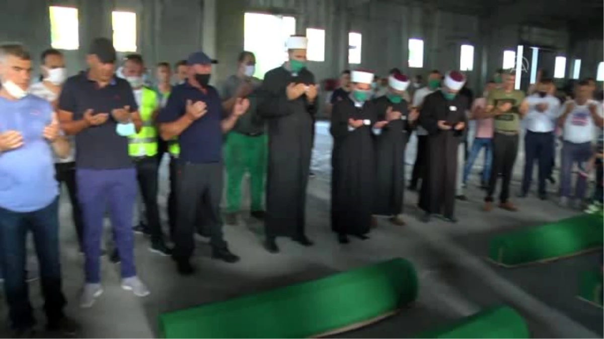 Yarın defnedilecek Srebrenitsa kurbanlarının tabutları Potoçari Anıt Mezarlığı\'na taşındı