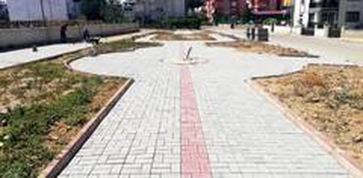 Yeşil Mahalle\'de park yapım çalışmaları sürüyor