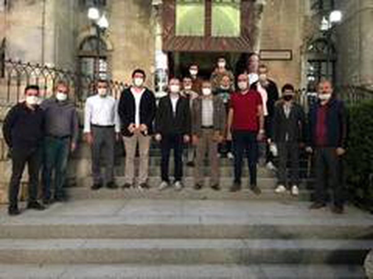 AK Parti\'li gençlerden Ayasofya kararı için şükür duası