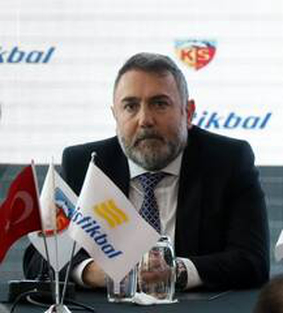 Alpaslan Baki Ertekin: "Kayserispor 2 maç kazanıp kümede kalır"