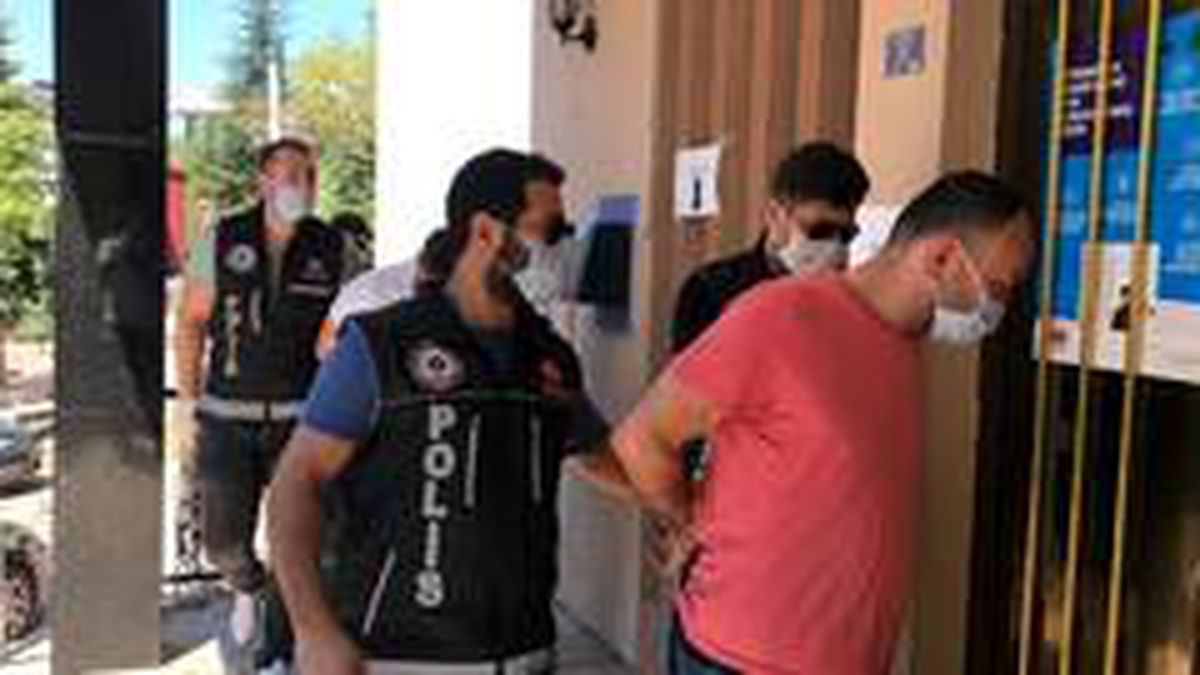 Son dakika haber: Bilecik\'teki tarihi uyuşturucu operasyonunda 2 kişi tutuklandı