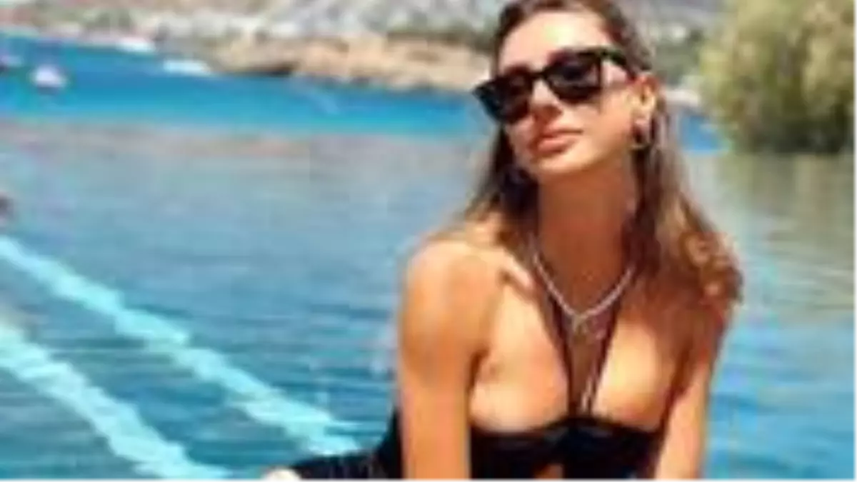 Şeyma Subaşı\'nın fiziğini sergilediği paylaşımlarına beğeni yağıyor