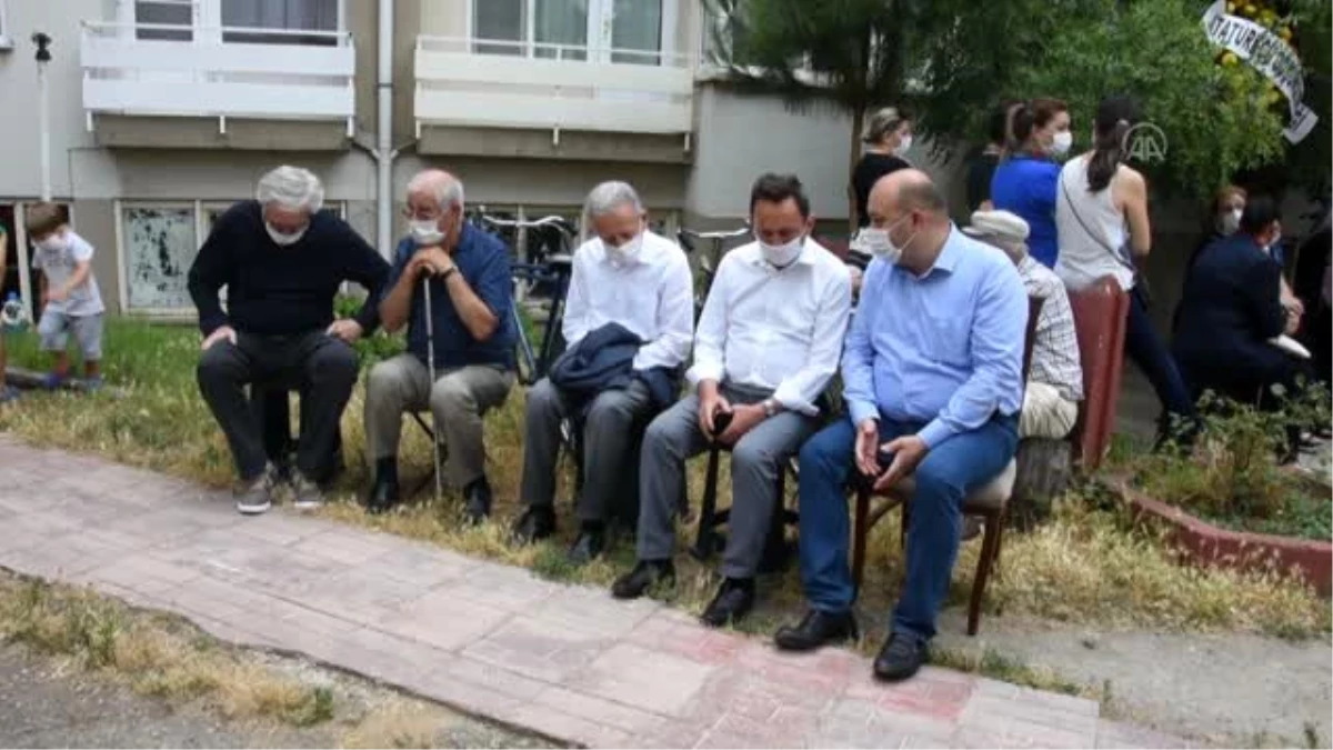 Son dakika haber: Cumhuriyet öğretmeni asırlık çınar Kıymet Gazez vefat etti