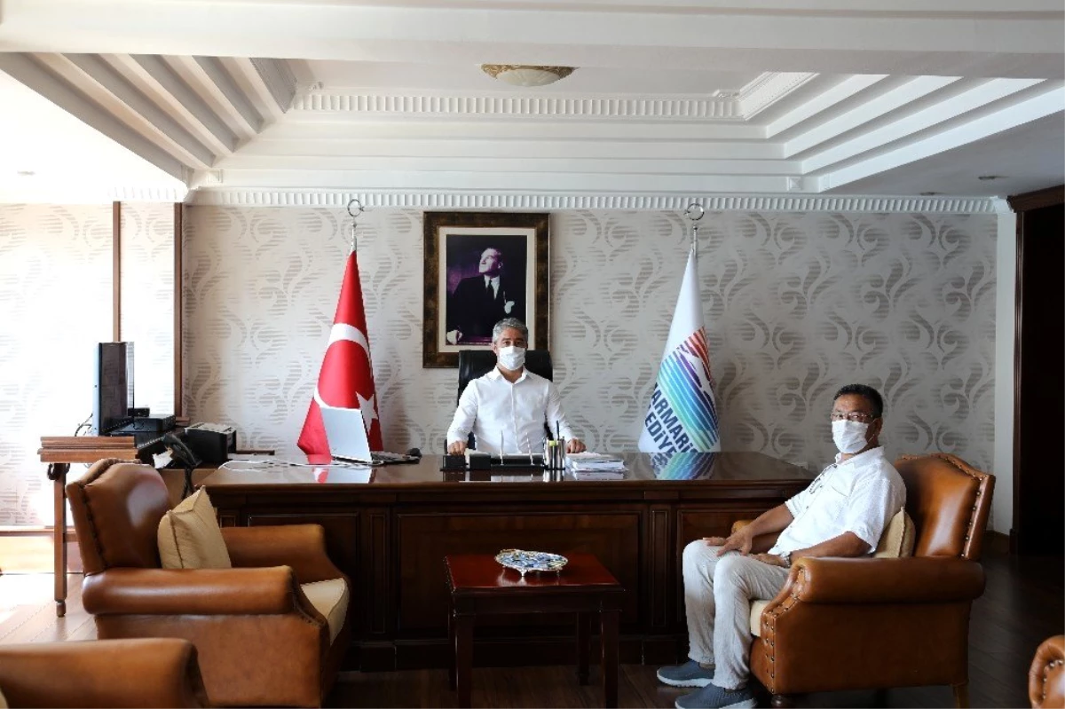 Doğu Türkistan Meclis Başkanı Tümtürk\'den ziyaret