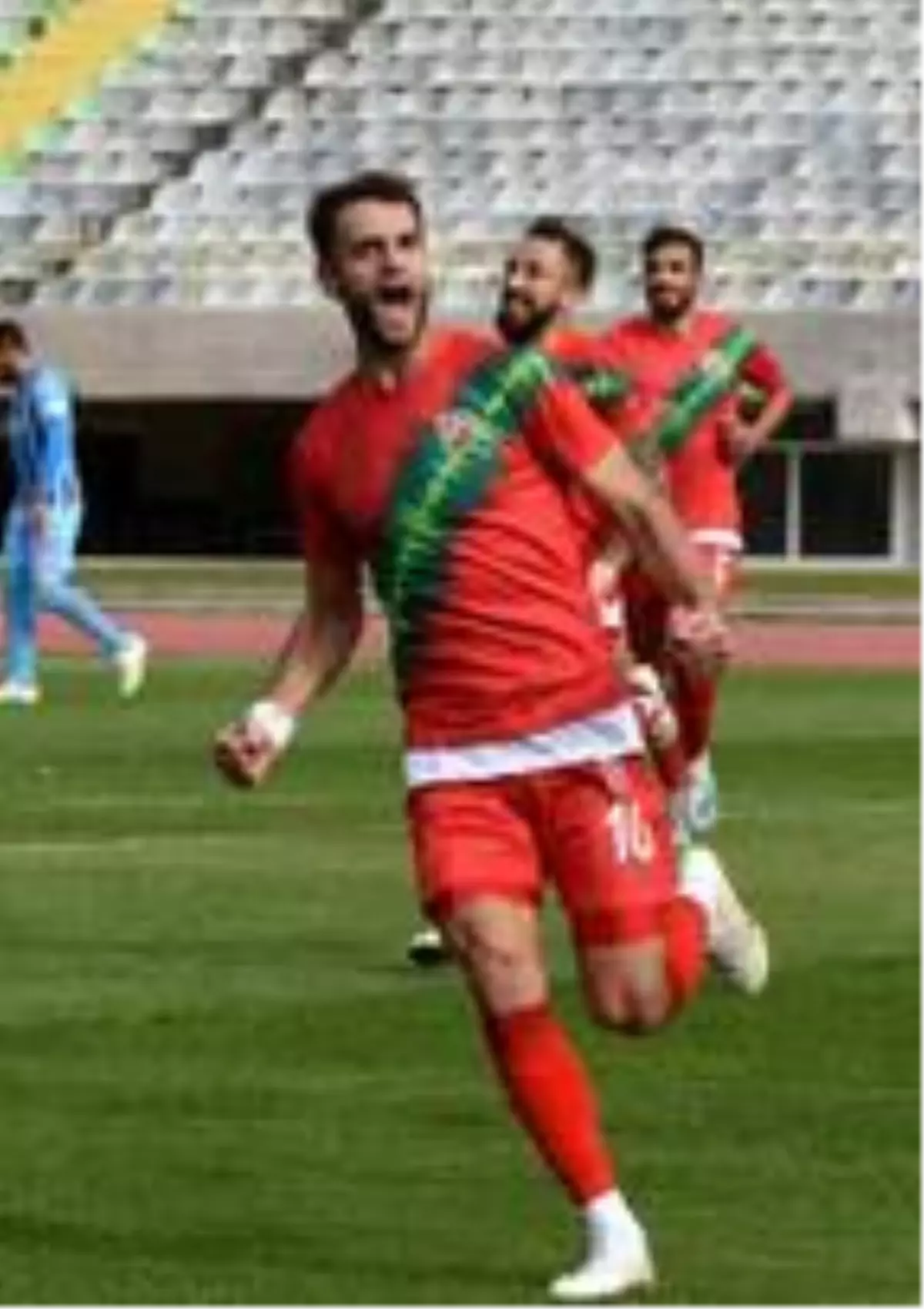 Karşıyaka\'da Hakan finalde dalya diyecek