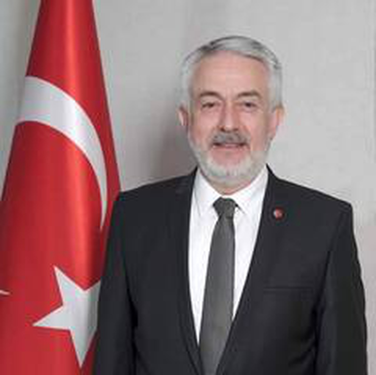 Başdeğirmen: "Ispartaspor\'umuzun hakkı üst liglerde oynamaktır "