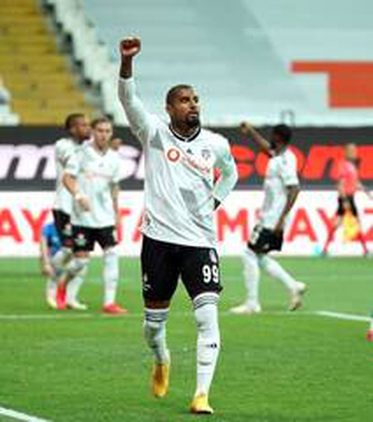 Beşiktaş\'ta Boateng şoku