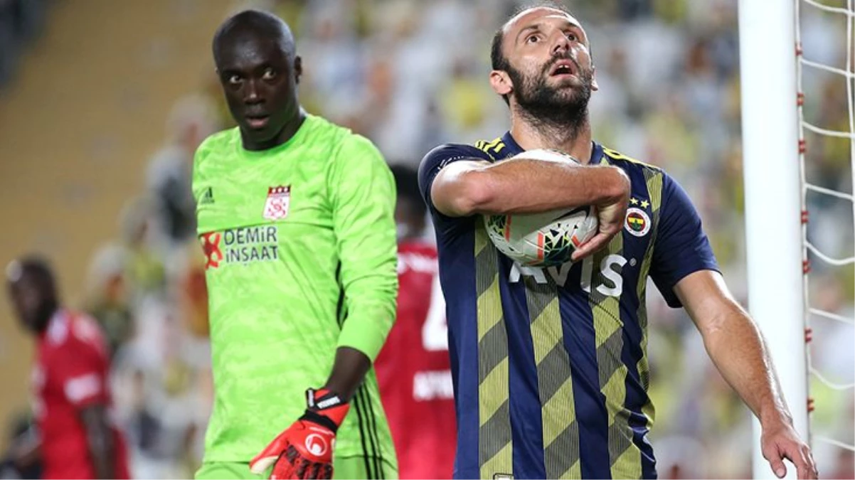 Fenerbahçe, Süper Lig\'in 32. haftasında Sivasspor\'a 2-1 mağlup oldu