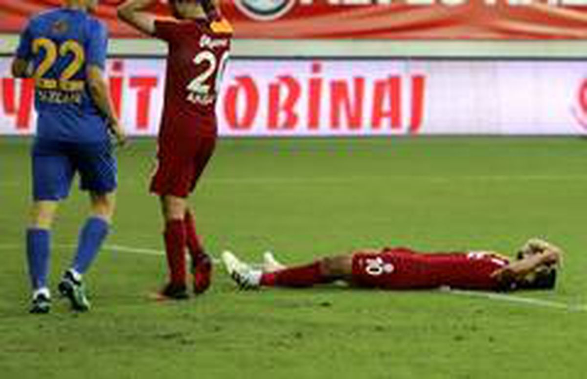 Galatasaray\'da galibiyet hasreti 8\'e çıktı