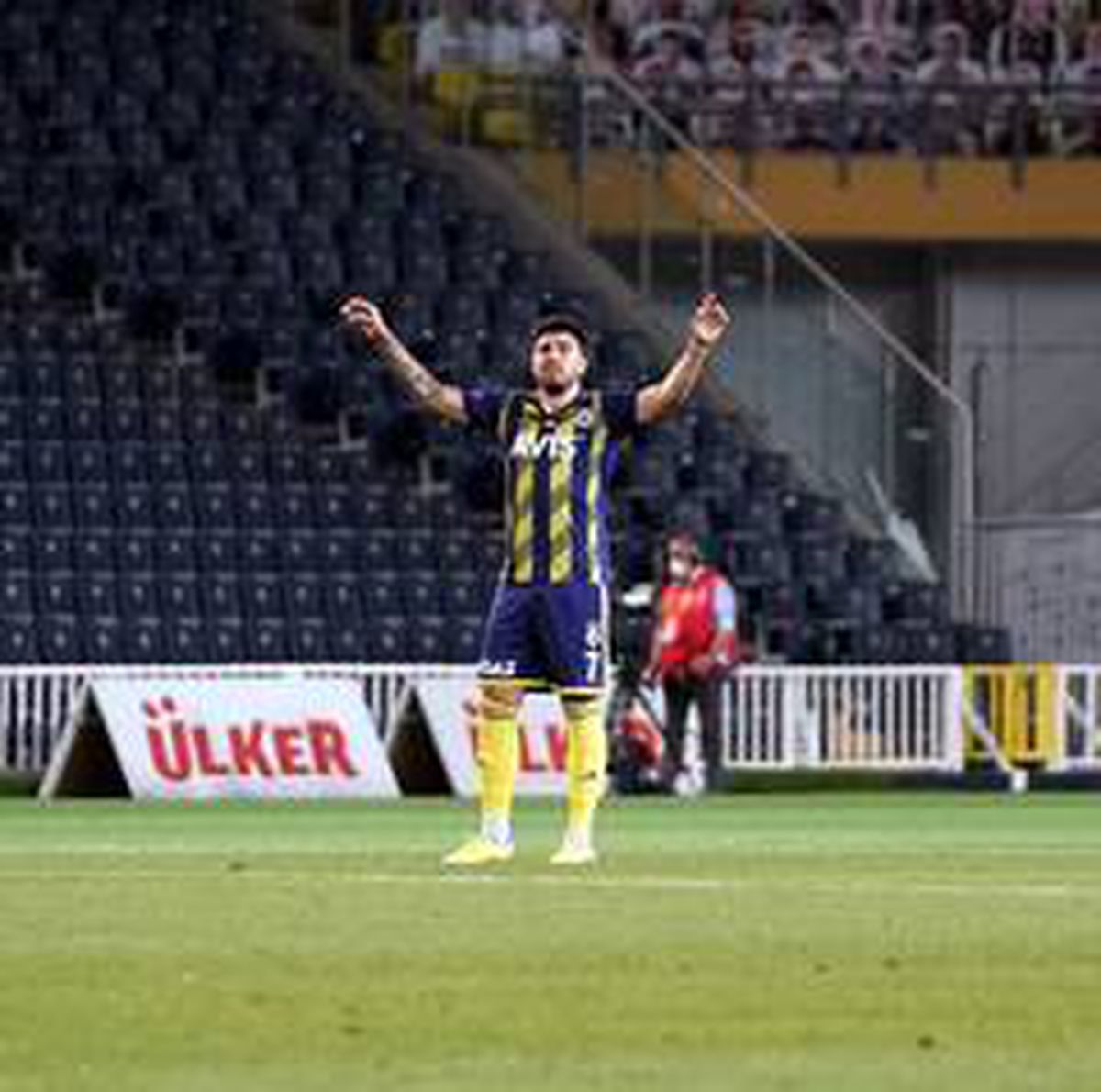 Ozan Tufan stoperde