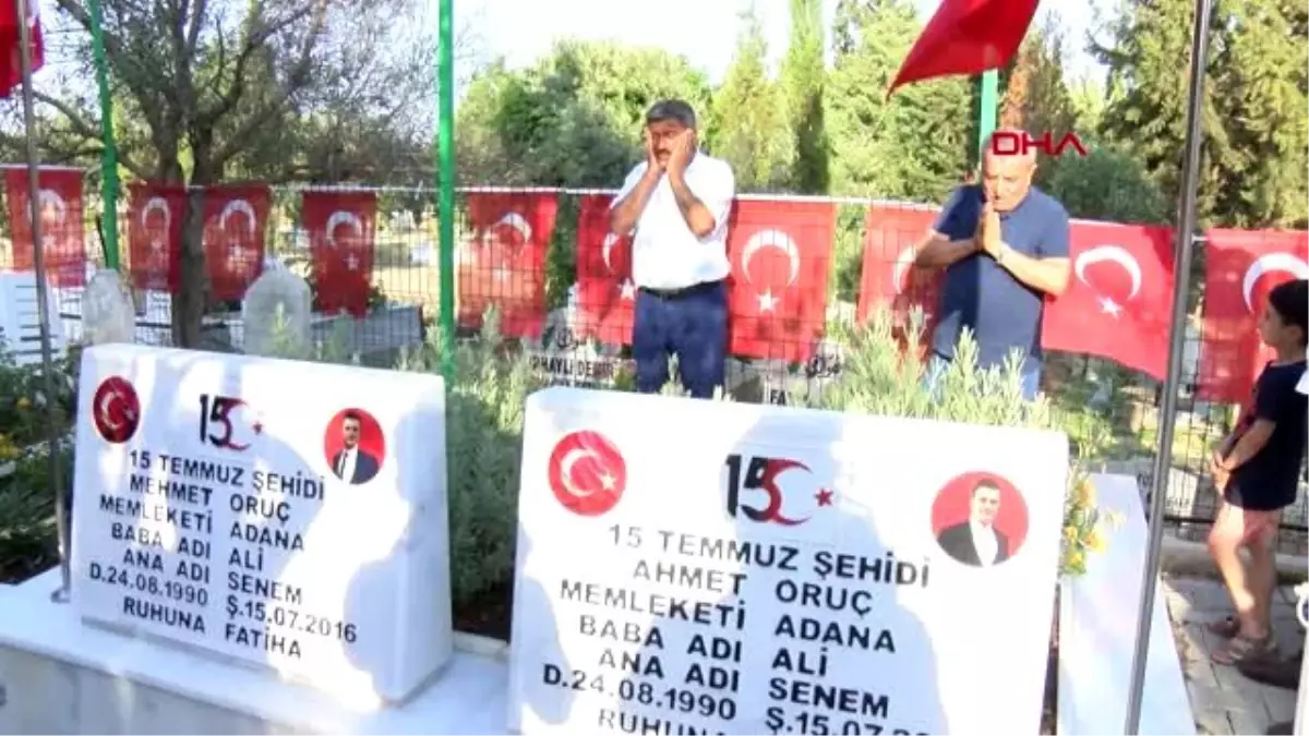 ADANA 15 Temmuz\'da şehit edilen ikiz polisler, mezarları başında anıldı