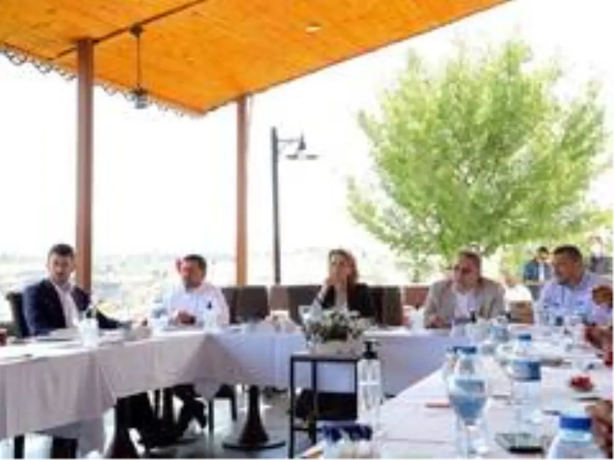 Belediye Başkanı Arı, koordinasyon toplantısına katıldı