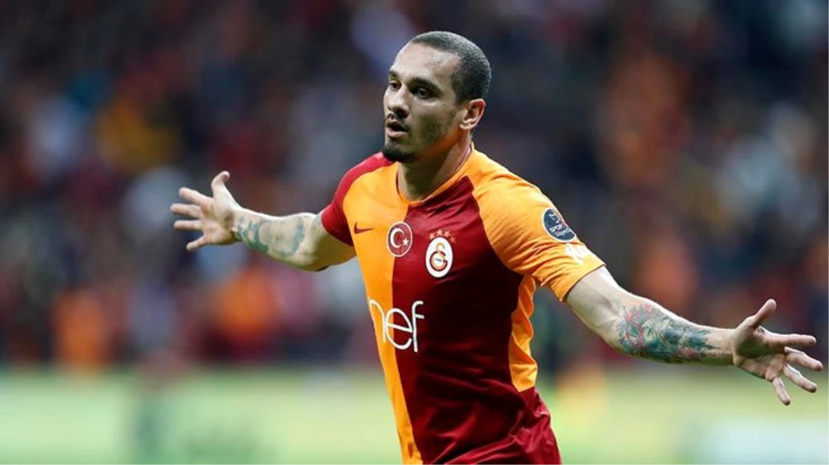 Galatasaray, Al Nasr\'da oynayan kiralık oyuncusu Maicon\'u geri çağırdı