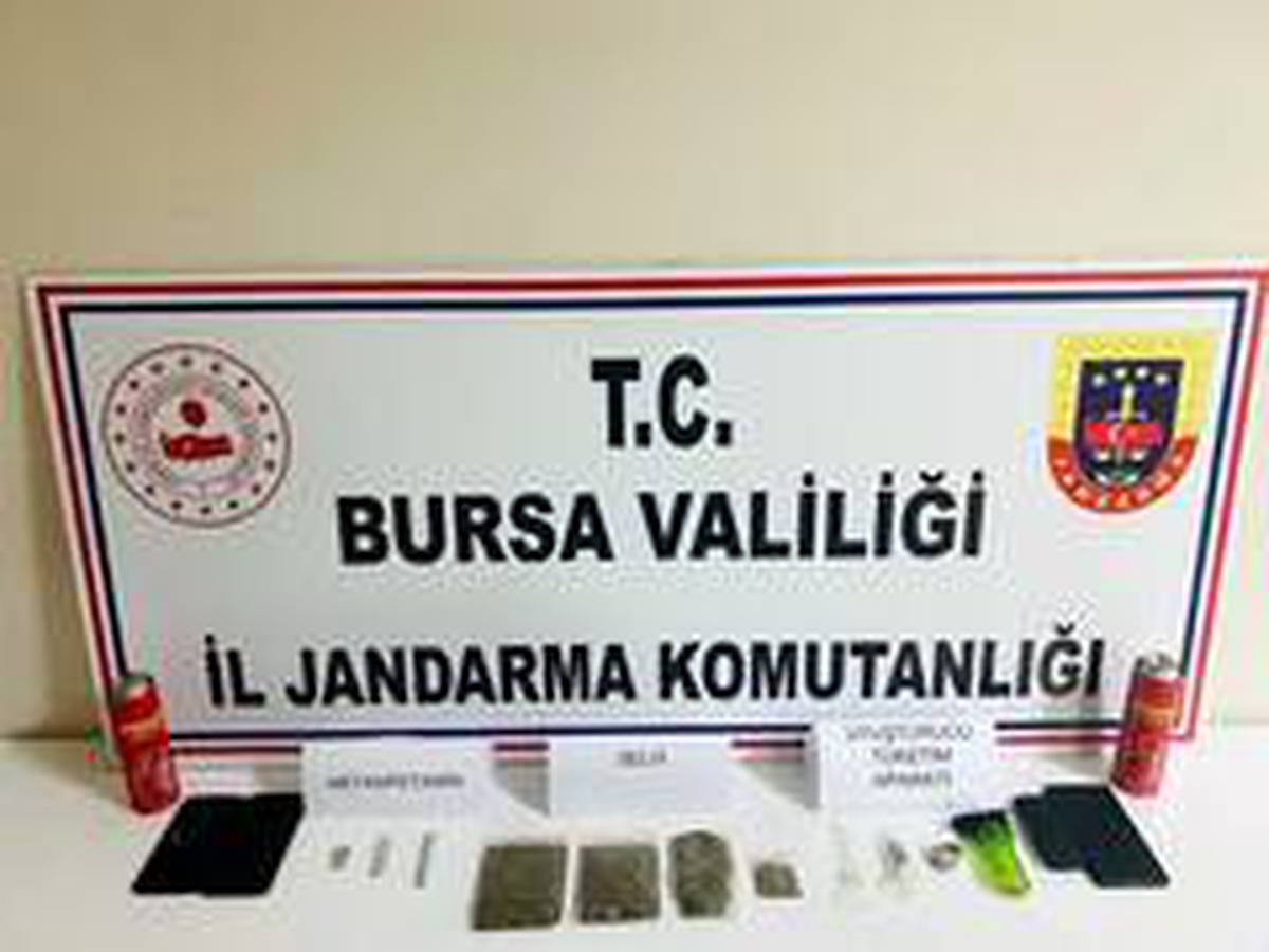 Jandarmadan uyuşturucuya geçit yok: 4 gözaltı