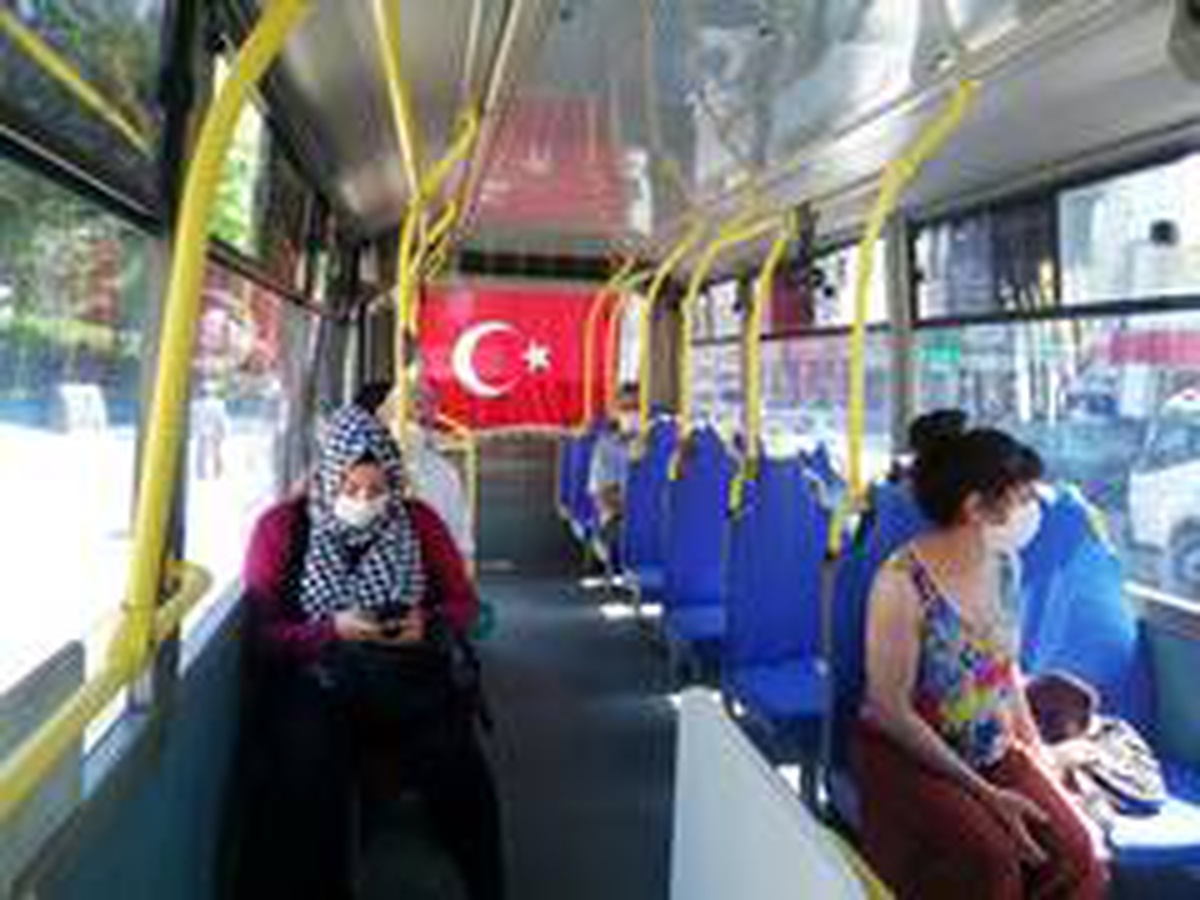 Özel Halk otobüslerinde sosyal mesafe, hijyen ve maske denetimi yapıldı