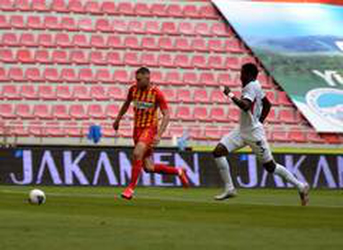 Süper Lig: Hes Kablo Kayserispor: 0 Gaziantep FK: 0 (İlk yarı)