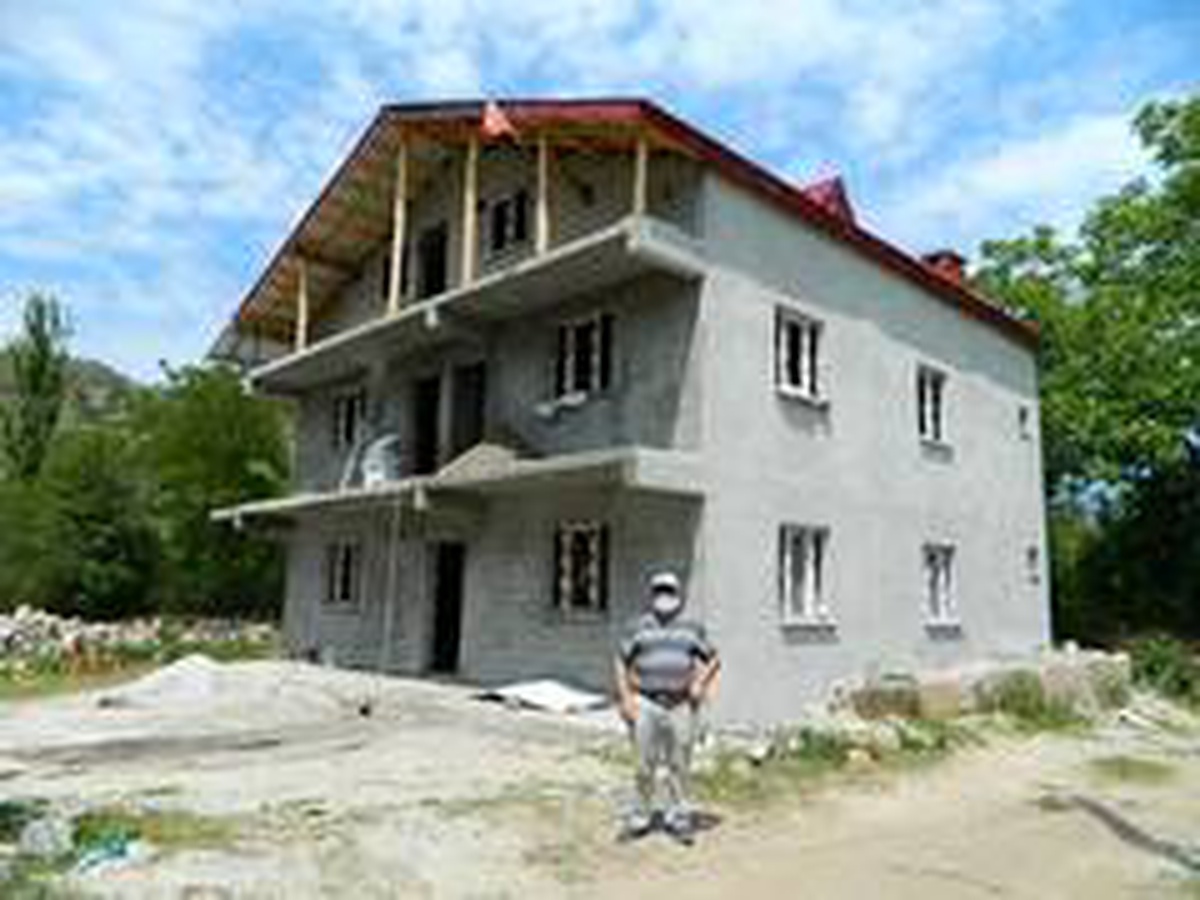 Yurt dışından köylerine yardım ettiler