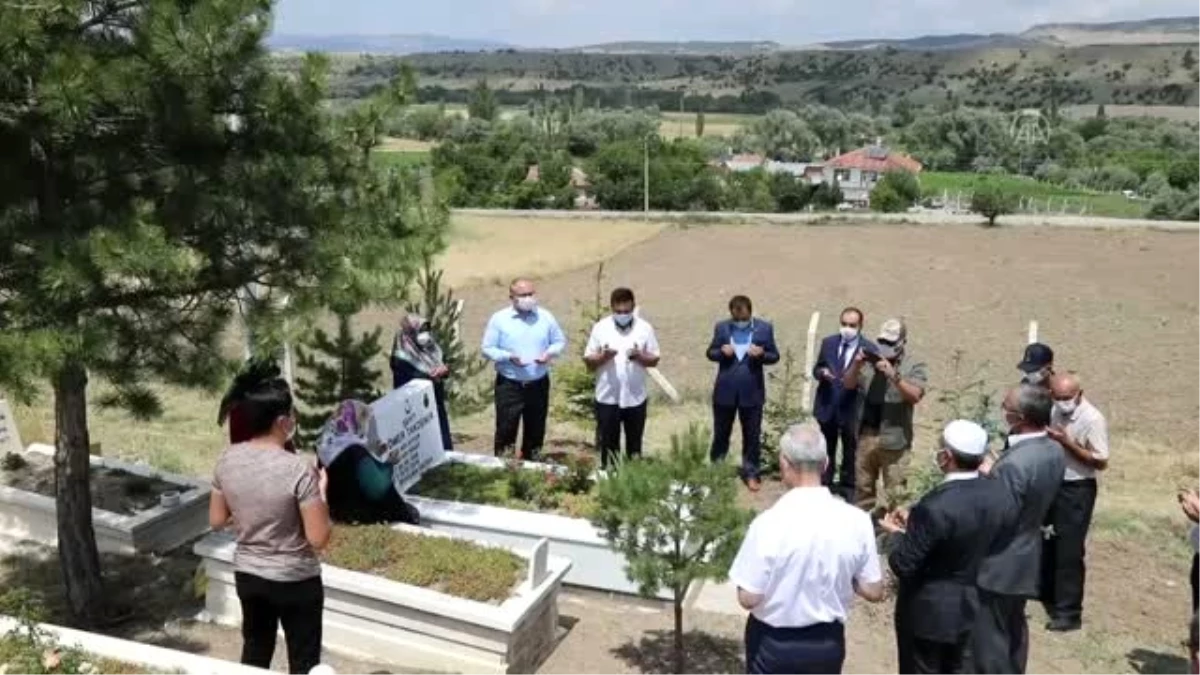 15 Temmuz şehidi Ömer Takdemir mezarı başında anıldı