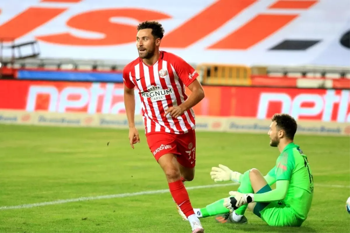 Antalyaspor\'da Sinan ve Fredy sevinci