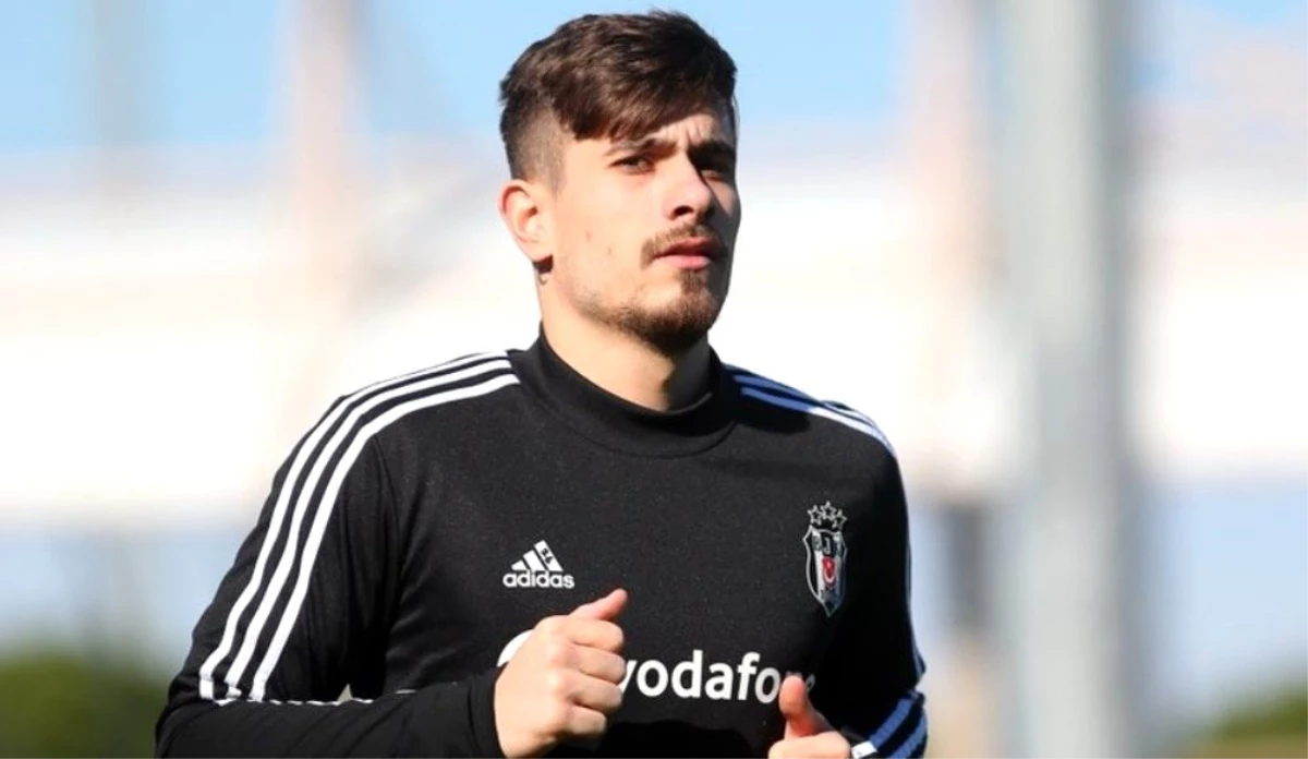 Beşiktaşlı Dorukhan Toköz, Fenerbahçe\'ye gideceğine dair iddialara Instagram paylaşımıyla yanıt verdi