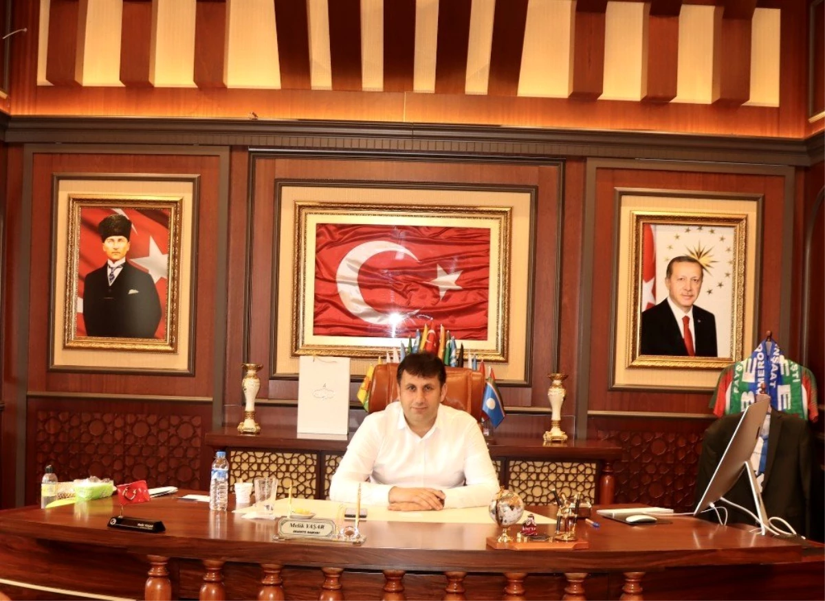 Çat Belediye Başkanı Yaşar\'dan 15 Temmuz mesajı