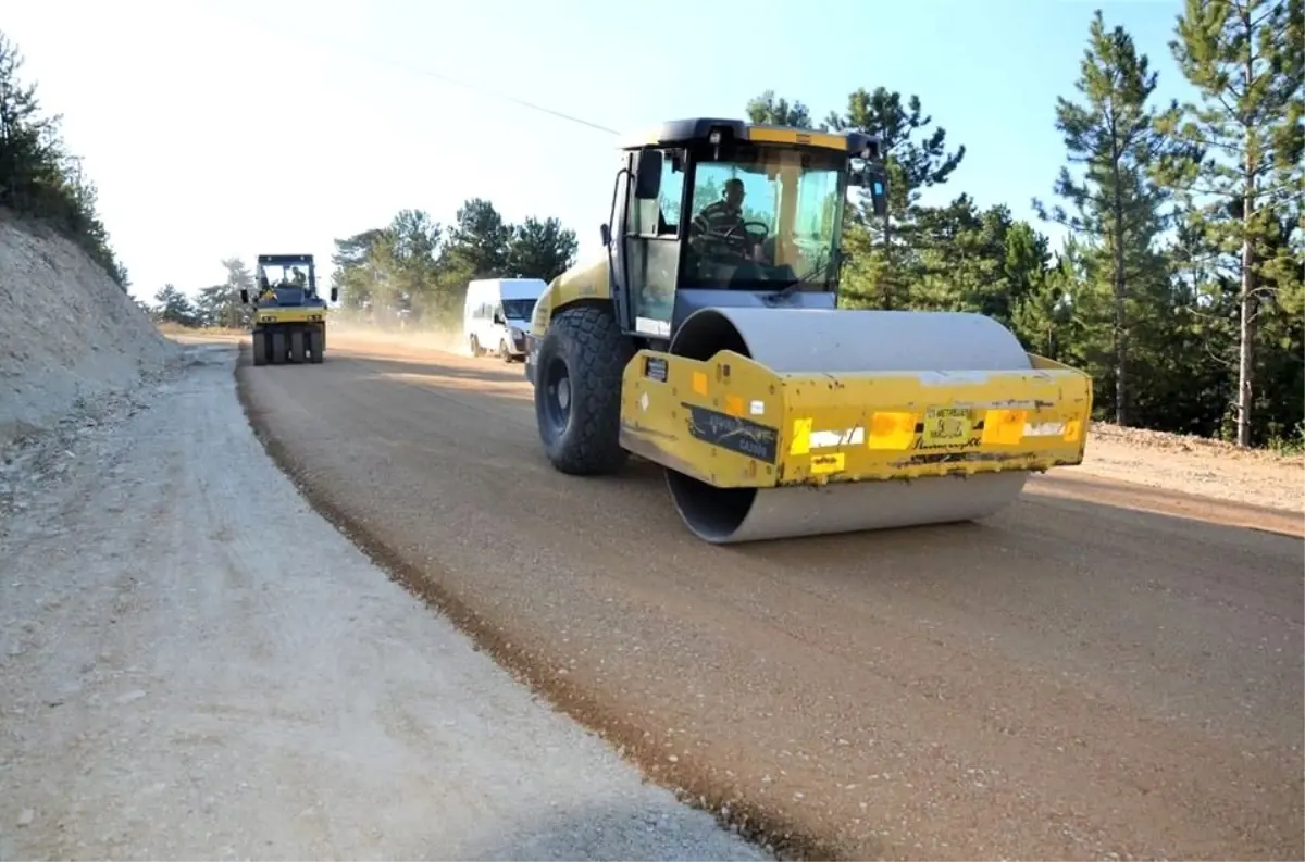 Göncek yolu sıcak asfalt çalışması