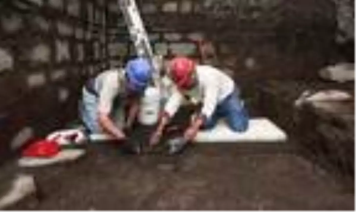 Meksika\'da ünlü denizci Cortes\'e de ev sahipliği yapan Aztek Sarayı\'nın kalıntıları bulundu