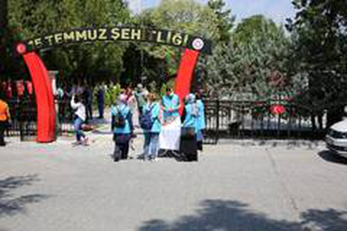 15 Temmuz şehitleri için 251 Kur\'an-ı Kerim hediye edildi