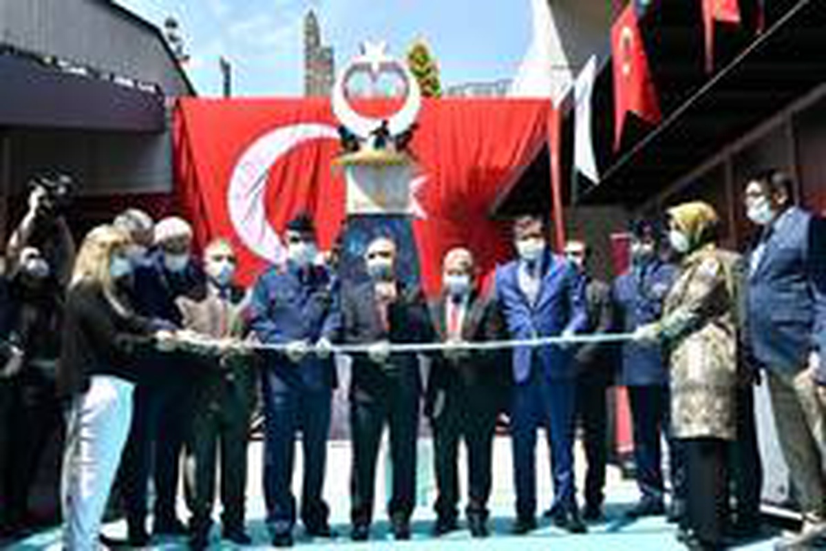 \'Dönmeyi Düşünmeyenler 1915 Çanakkale-15 Temmuz Ruhu\' sergisi açıldı