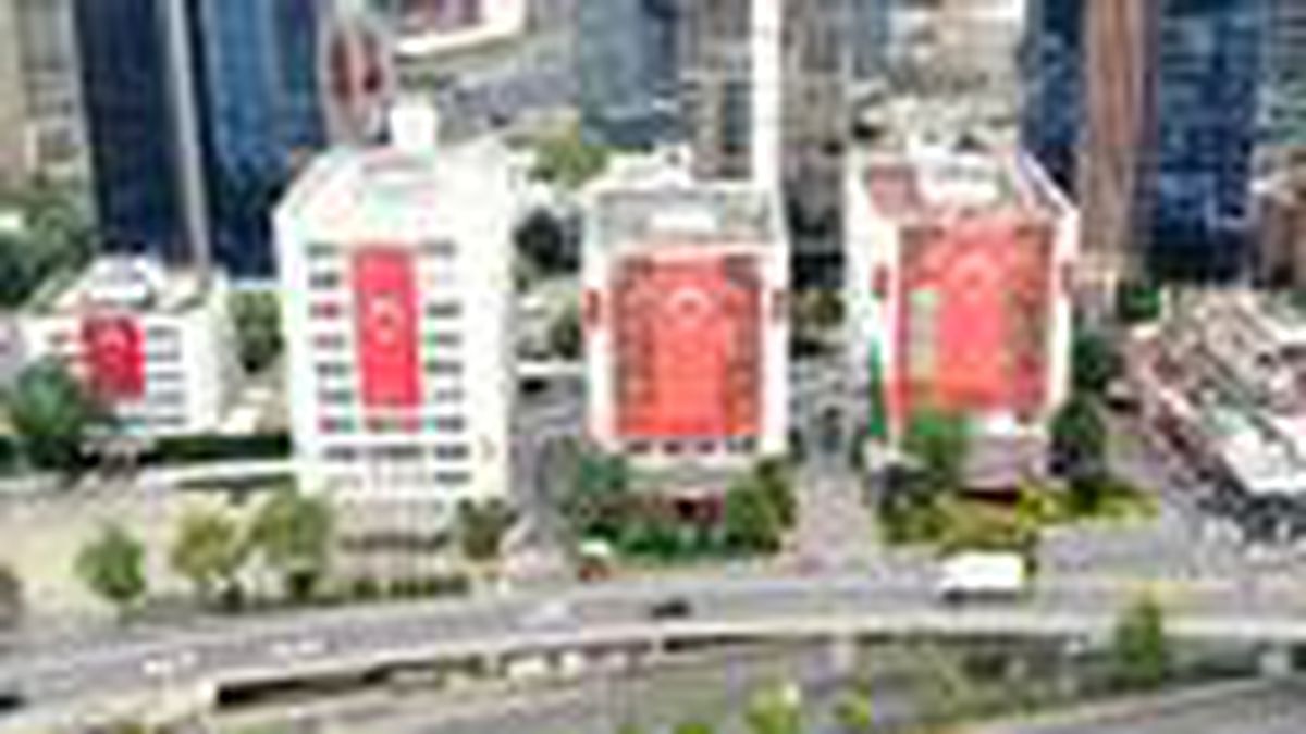 Havadan fotoğraflarla//Maslak Kırmızı-Beyaz