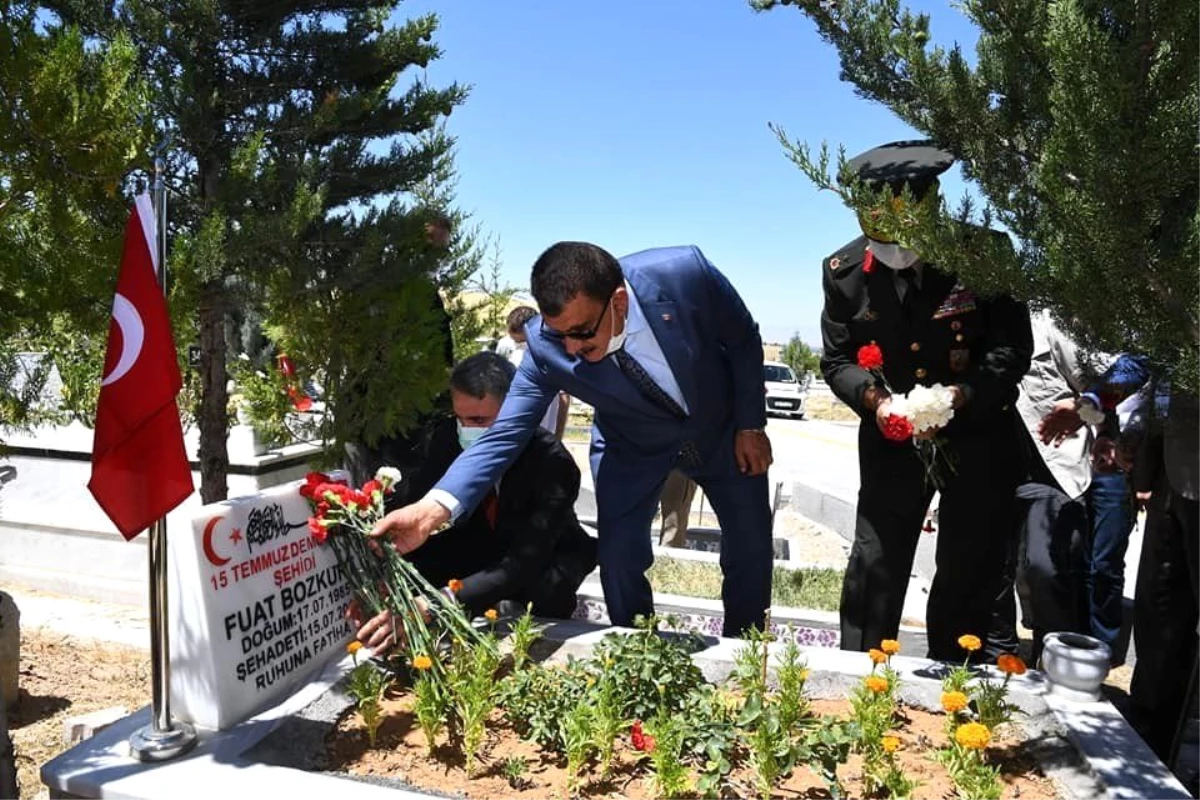 Malatya\'da 15 Temmuz şehitleri mezarı başında anıldı